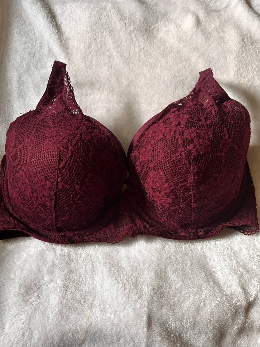 Victoria's Secret Lace Bra in Burgundy